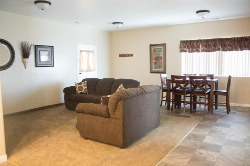 Henrie's Hideout image 1