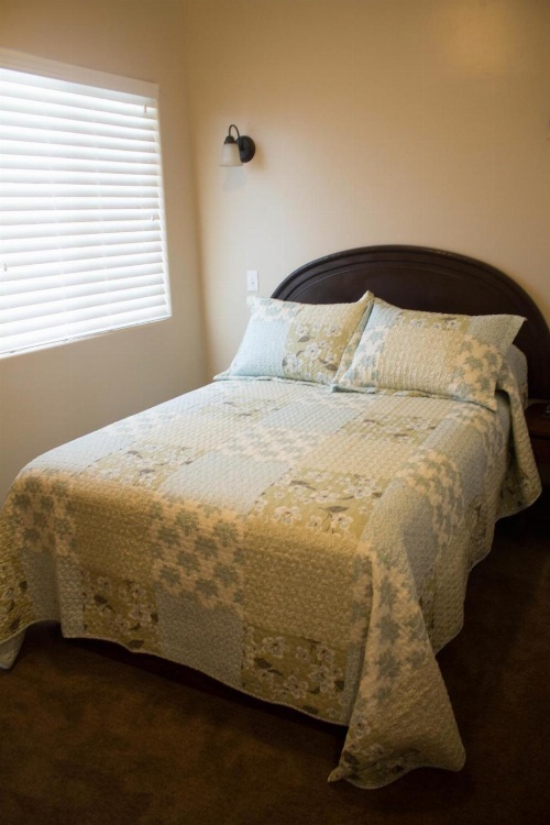 Henrie's Hideout image 3