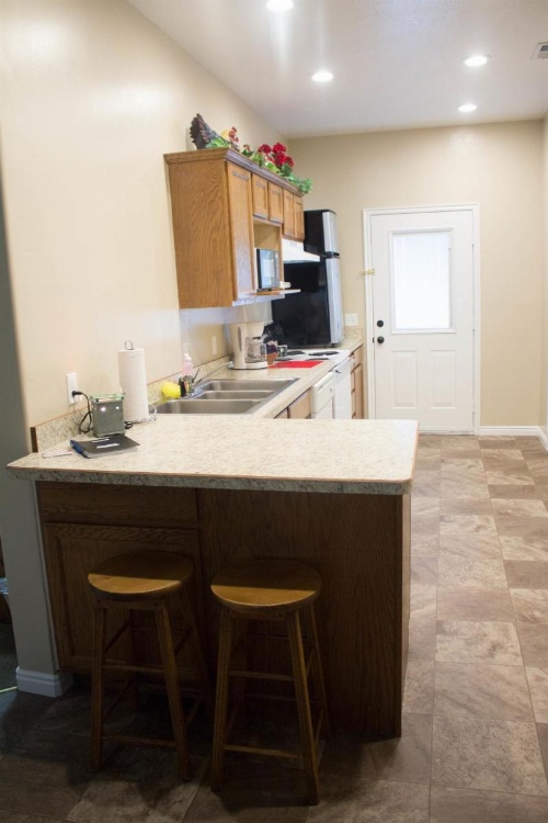 Henrie's Hideout image 5